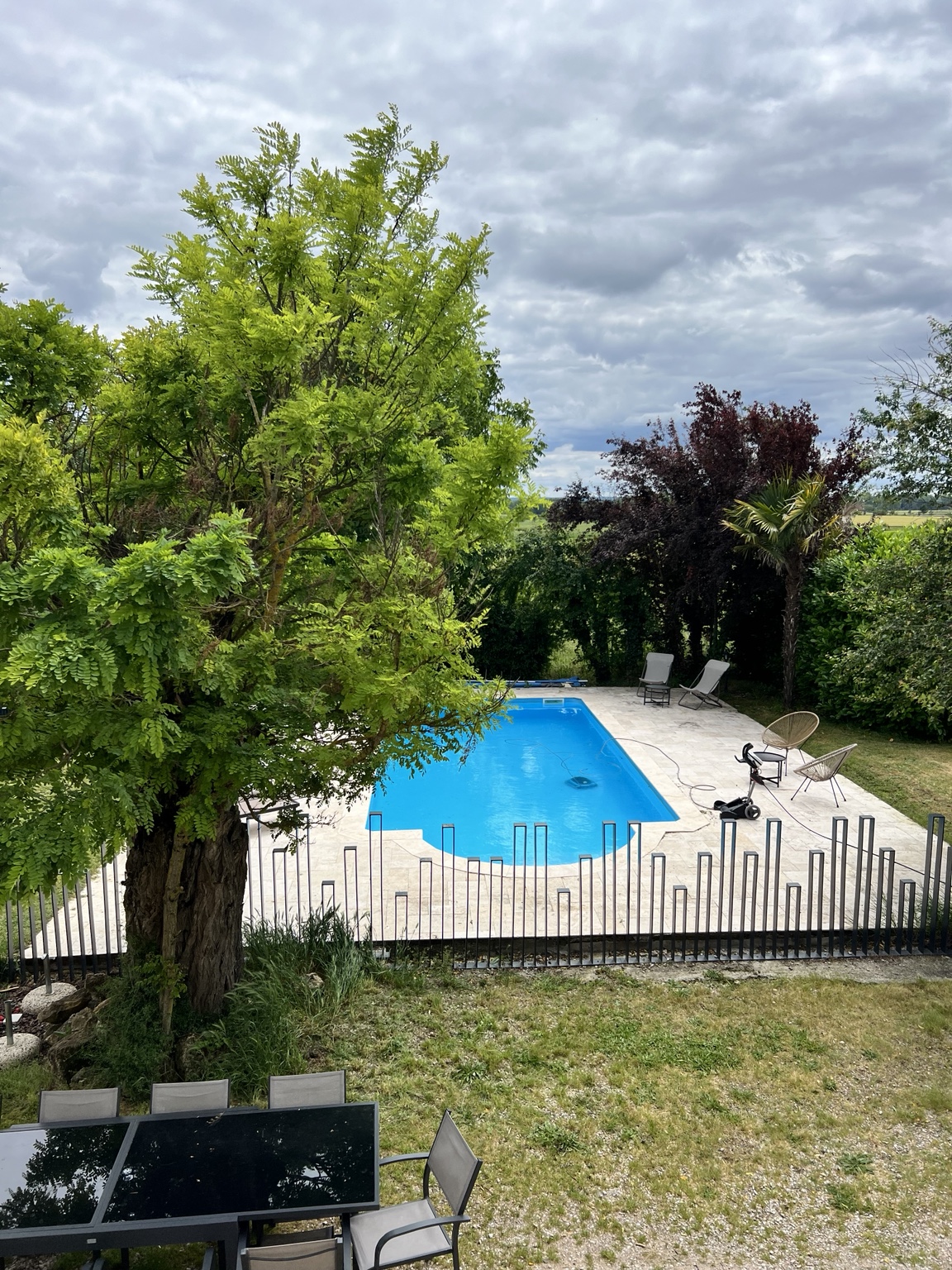 Piscine et jardin